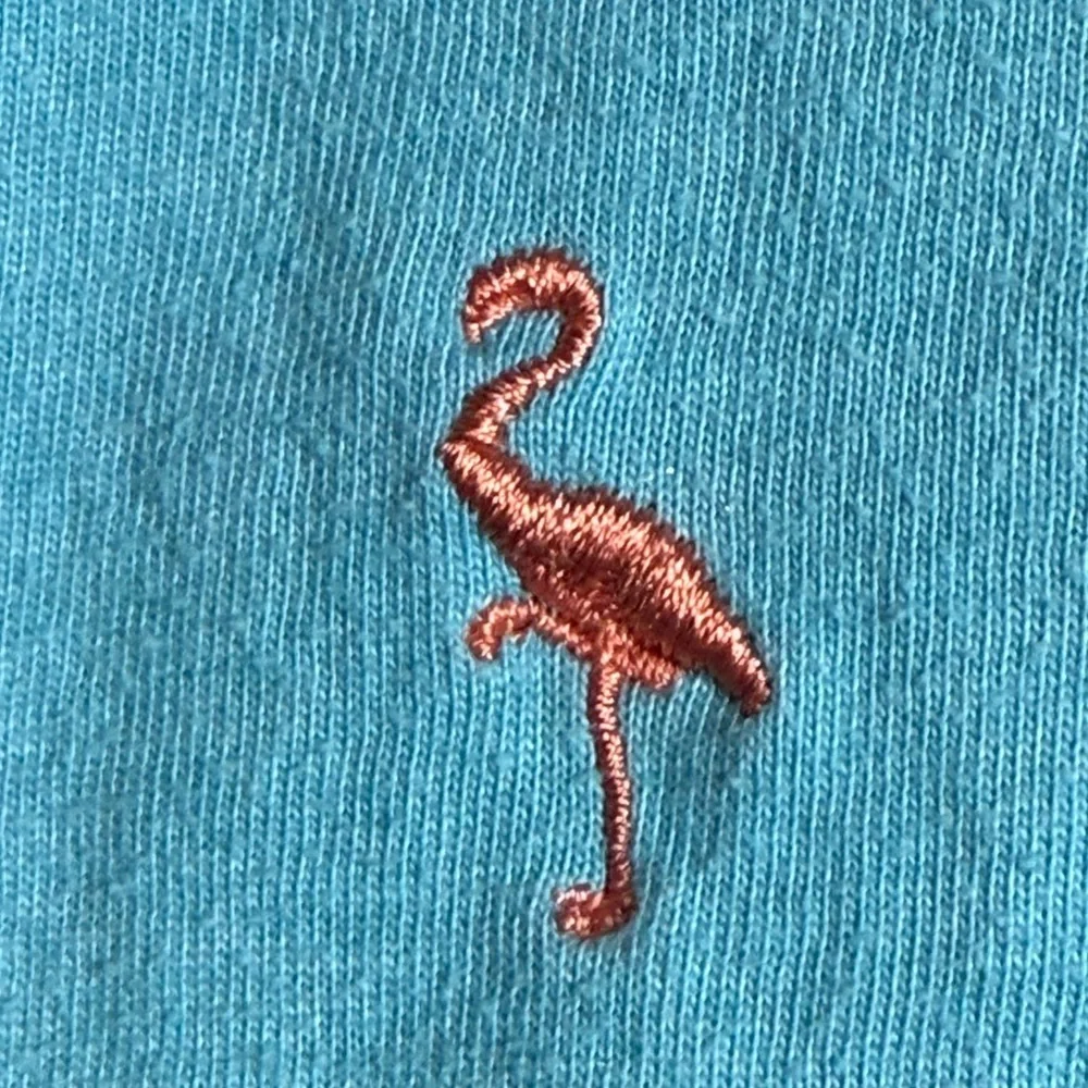 Tailorbyrd Collection Aqua Blue Pink Flamingo Emblem Tee Shirt, Men’s Small